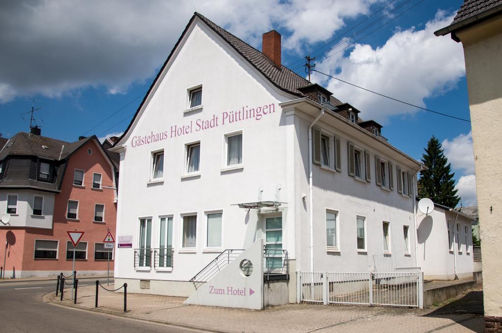 Hotel Domizil Alte Post Püttlingen Zewnętrze zdjęcie