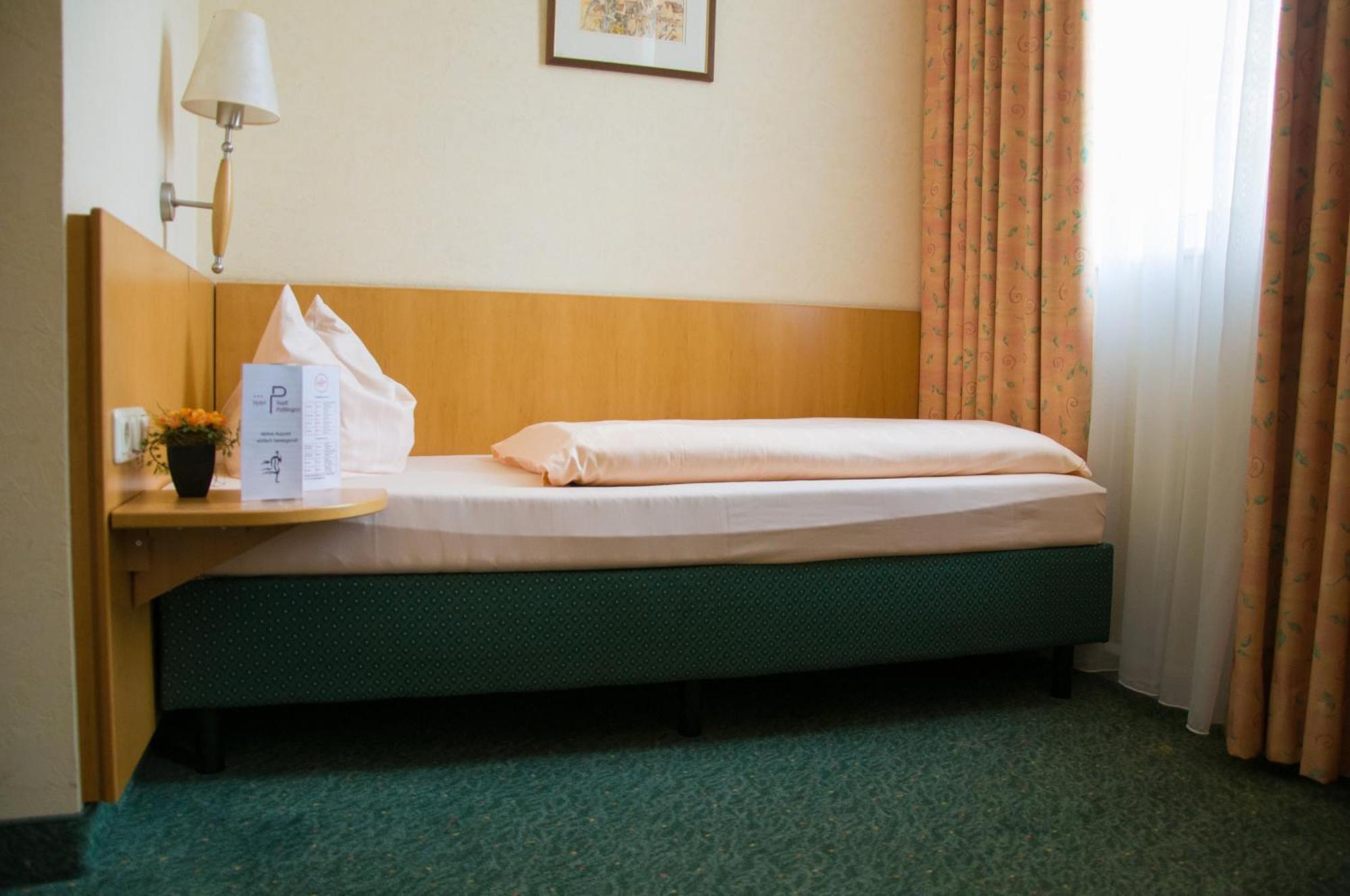 Hotel Domizil Alte Post Püttlingen Pokój zdjęcie