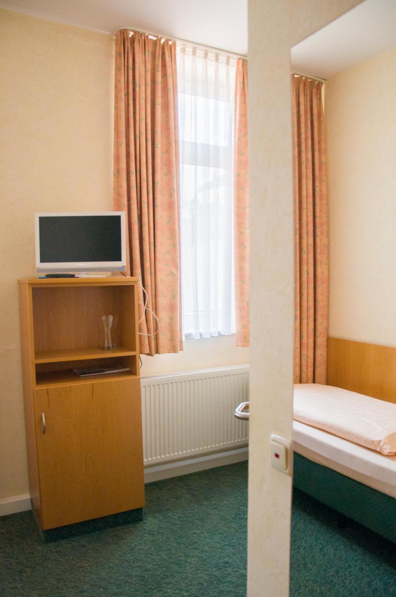 Hotel Domizil Alte Post Püttlingen Pokój zdjęcie