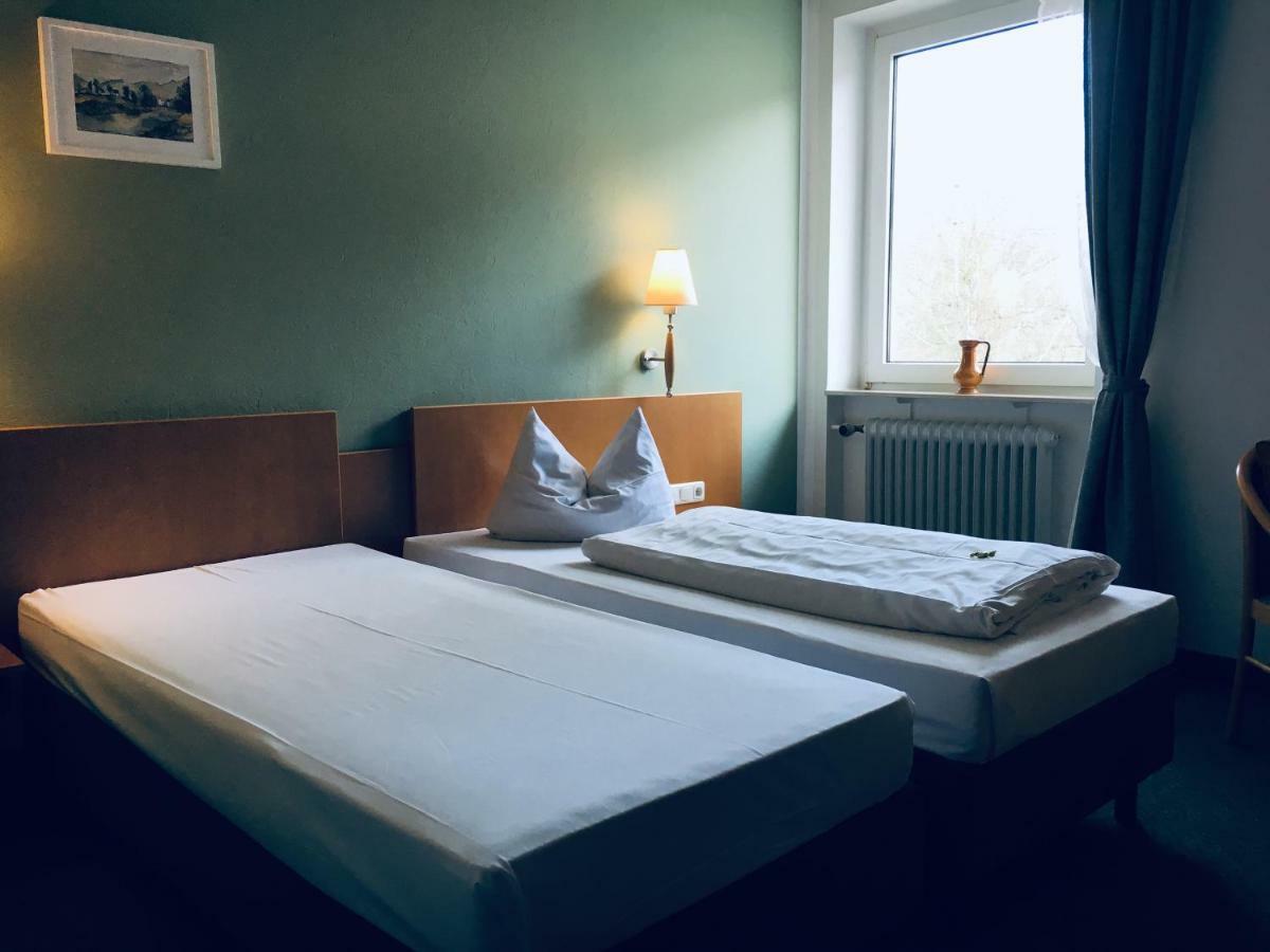 Hotel Domizil Alte Post Püttlingen Zewnętrze zdjęcie